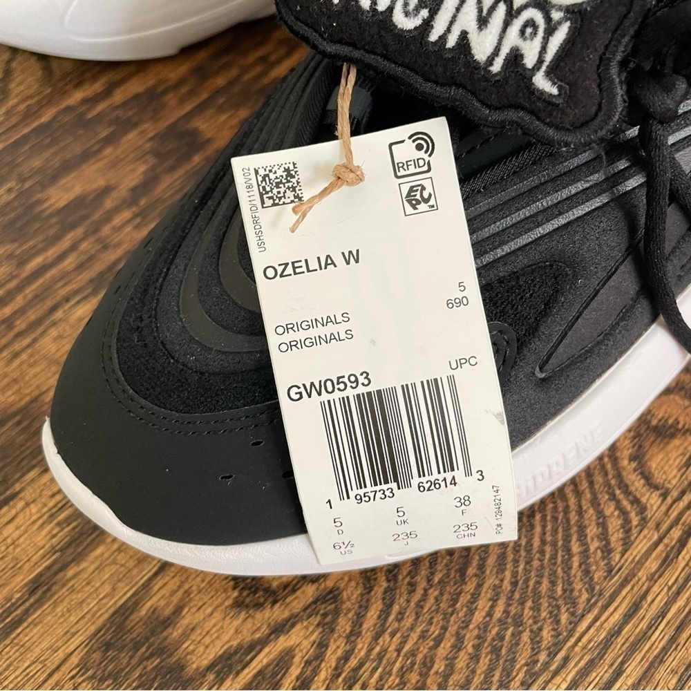 NWT Adidas Always Original Ozelia Sneakers Black GW0593 - Picture 2 of 8